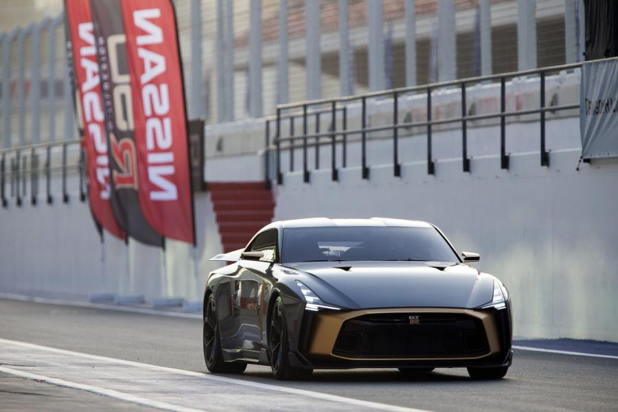  Nissan GT-R50 Concept 2018 года  (фото 34 из 39)